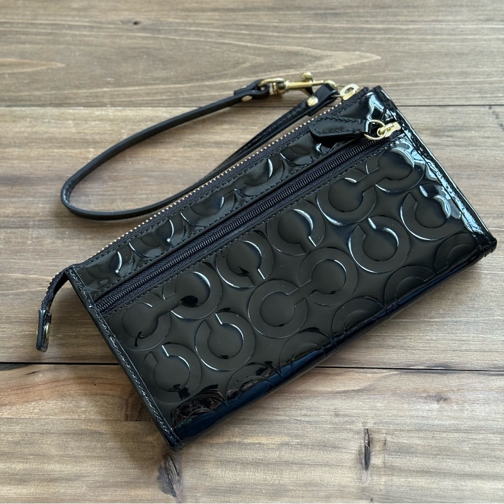 Coach Black Patent Leather Wristlet Wallet - Picture 4 of 6